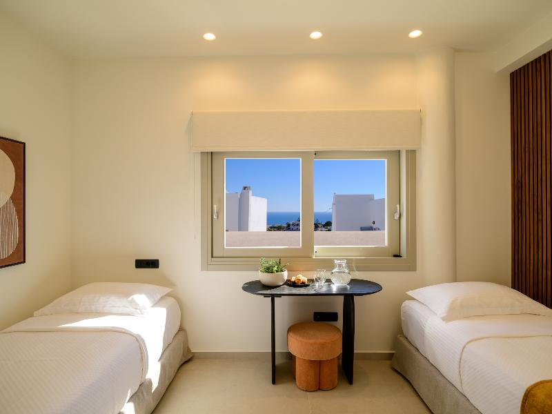 SUITE TWO BEDROOMS — photo 50