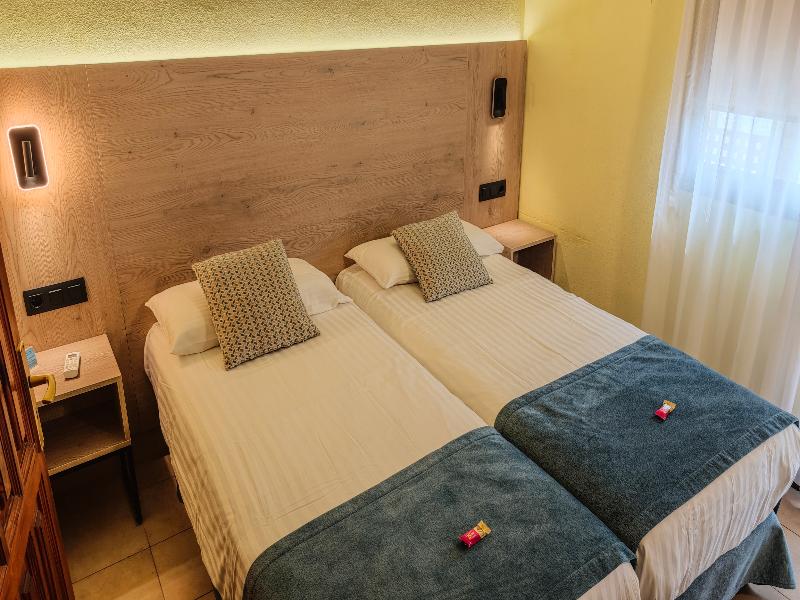 Bungalows Playamar image