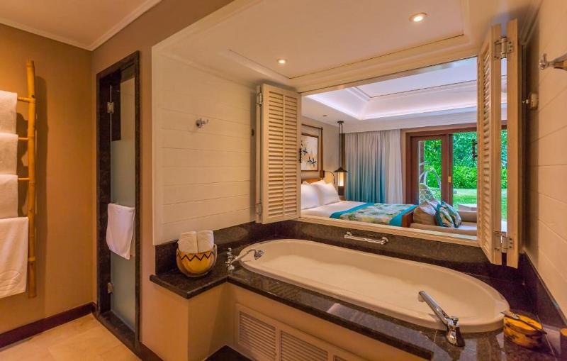 Constance Lemuria,Seychelles — photo 16