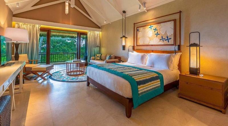 Constance Lemuria,Seychelles — photo 9