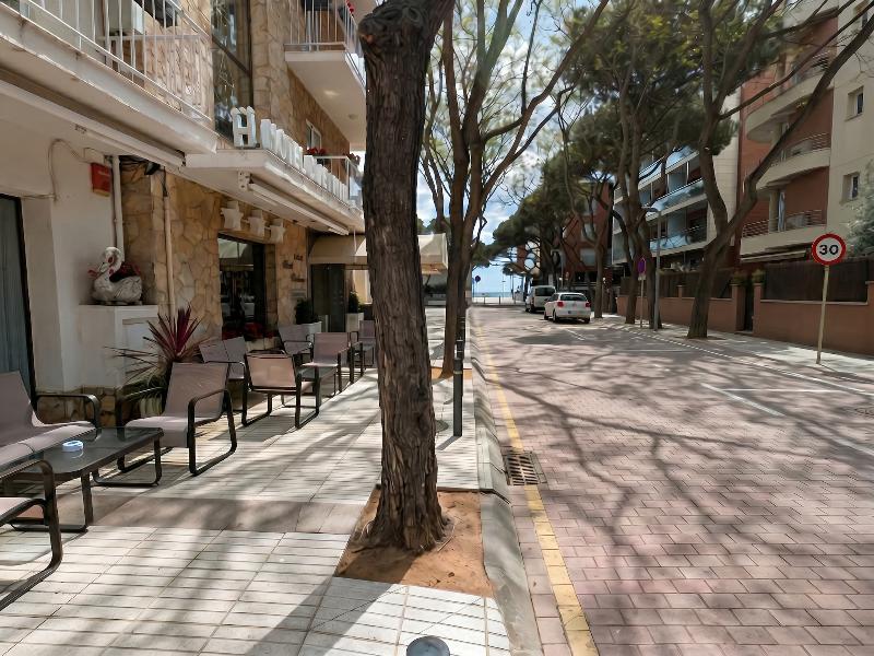 Hotel Medium Claramar image 9
