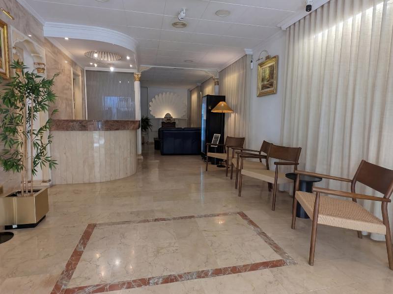 Hotel Medium Claramar image