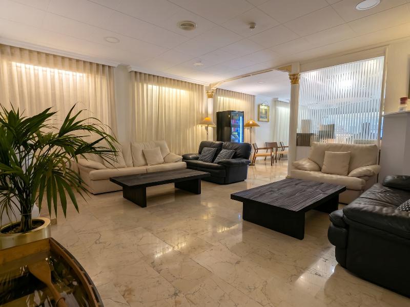 Hotel Medium Claramar image
