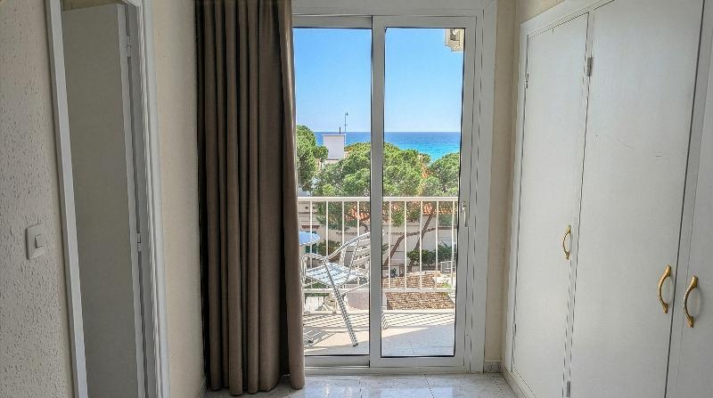 Hotel Medium Claramar image