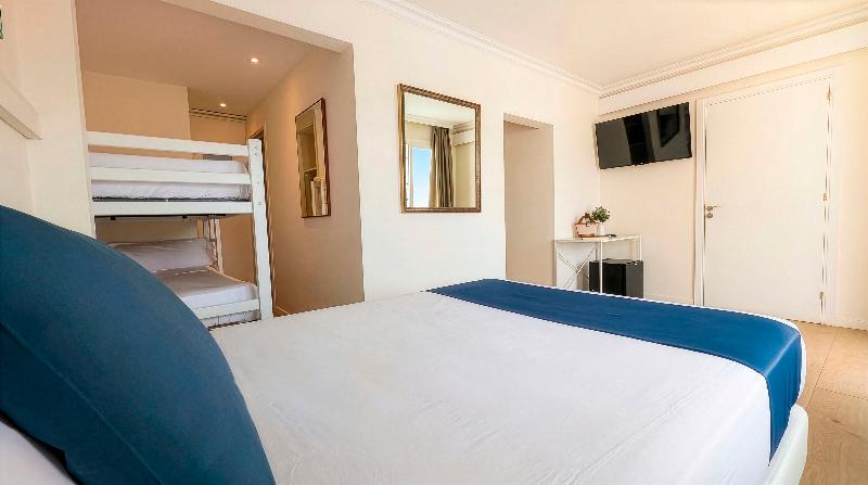 Hotel Medium Claramar image