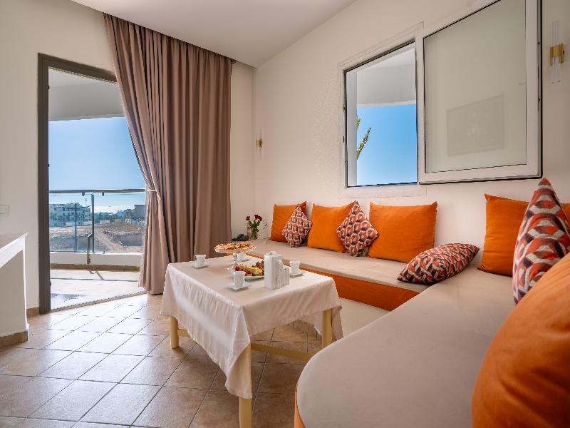 Intouriste Hôtel & Suites image