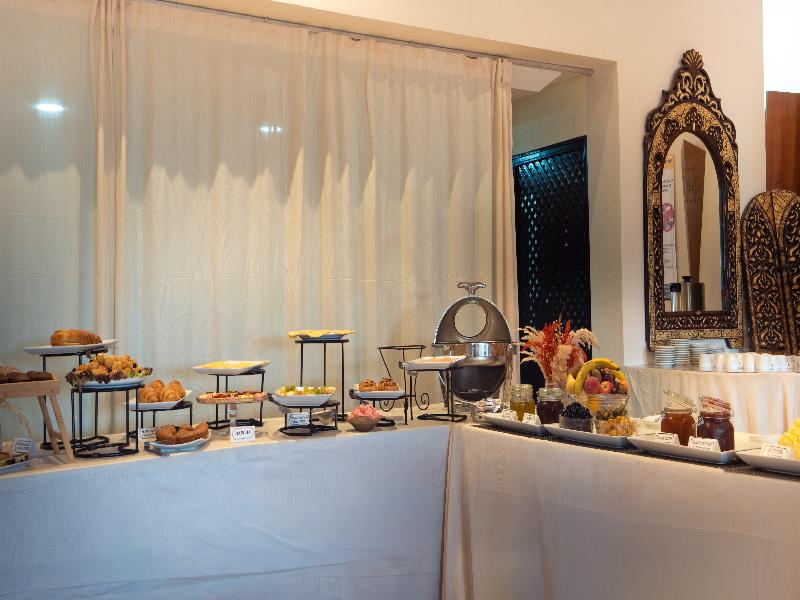 Intouriste Hôtel & Suites image