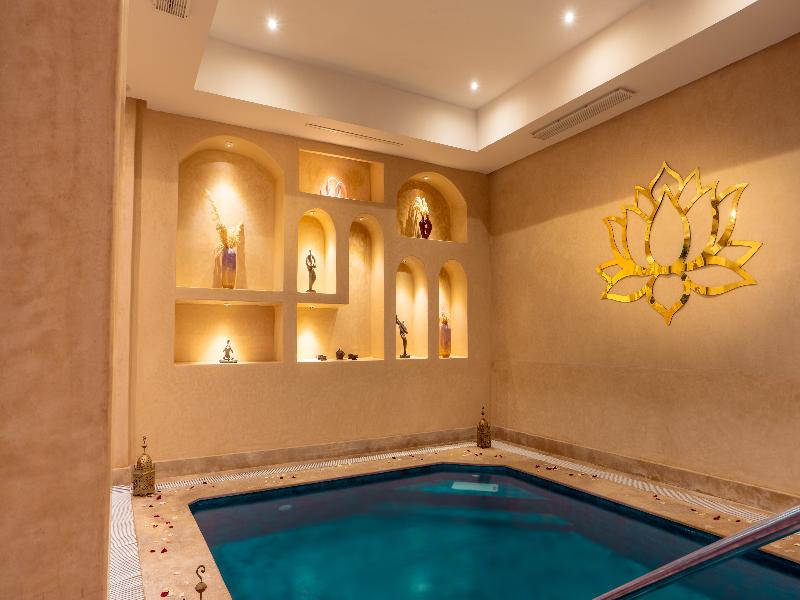 Intouriste Hôtel & Suites image