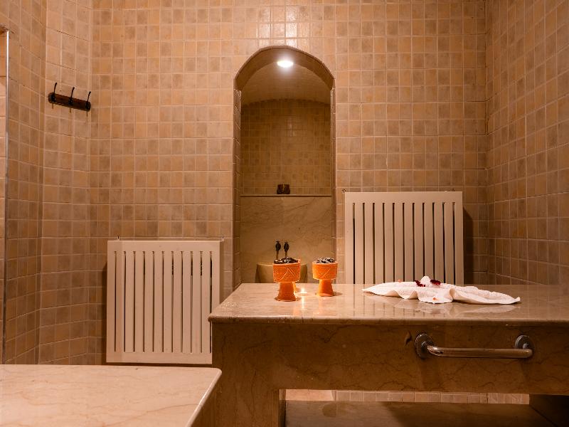 Intouriste Hôtel & Suites image