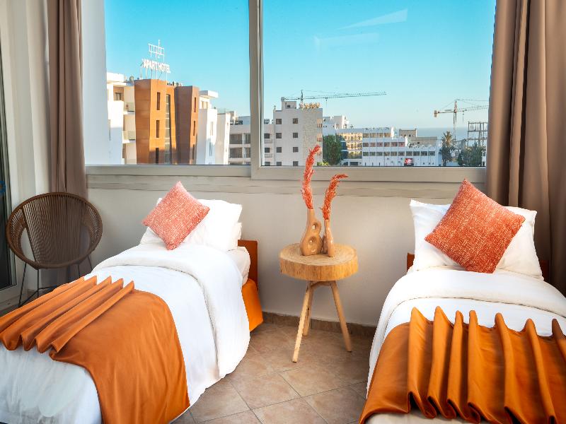 Intouriste Hôtel & Suites image