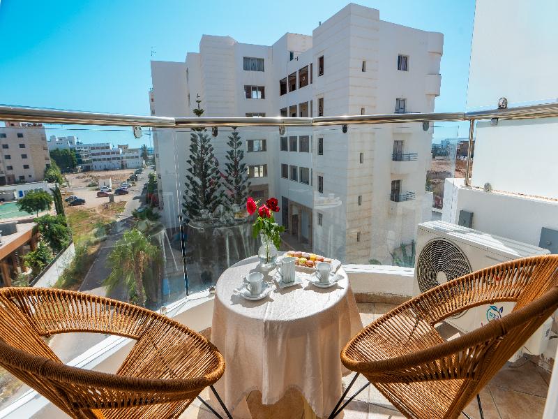 Intouriste Hôtel & Suites image