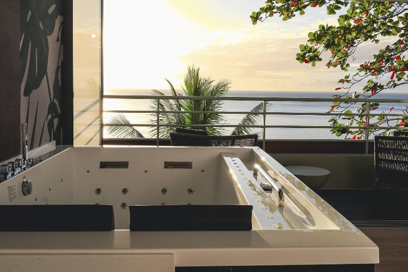 Tahiti Pearl Beach Resort & Spa image