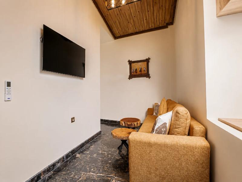 Hotel Paradise Kma image
