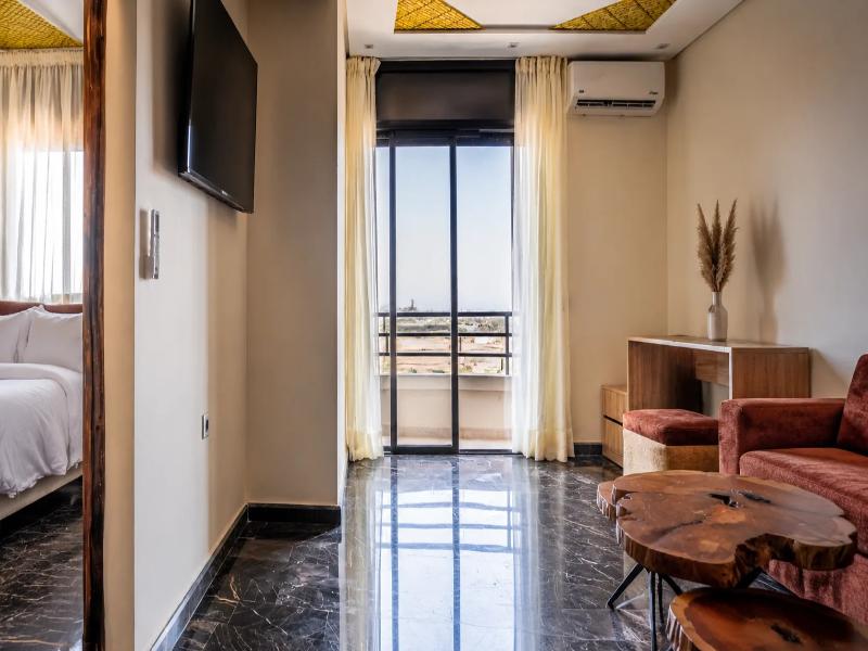 Hotel Paradise Kma image