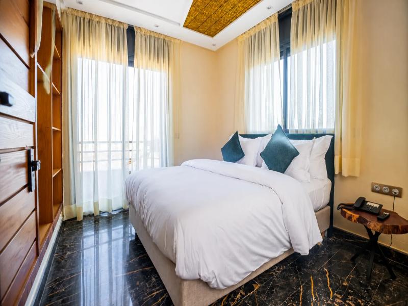 Hotel Paradise Kma image