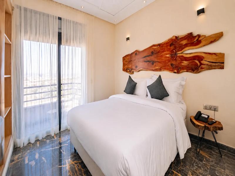 Hotel Paradise Kma image