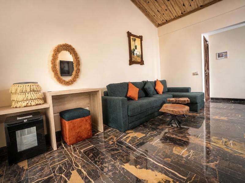Hotel Paradise Kma image