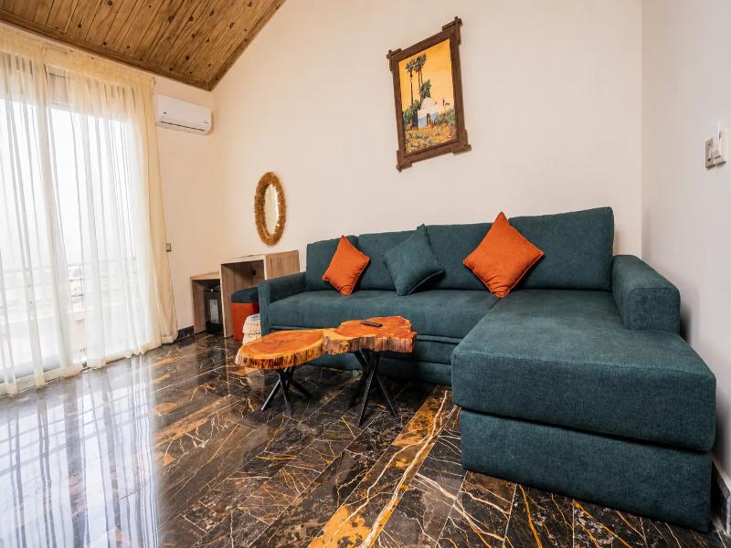 Hotel Paradise Kma image