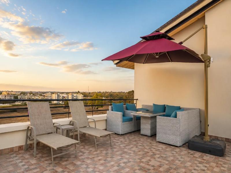 Hotel Paradise Kma image