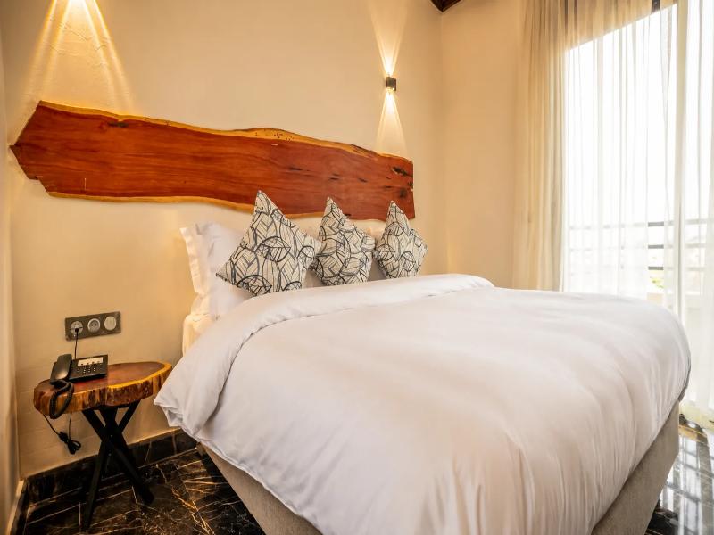 Hotel Paradise Kma image