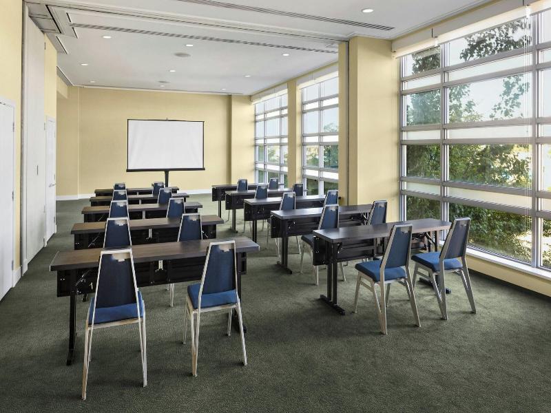 The Westin Wall Centre Vancouver Airport image