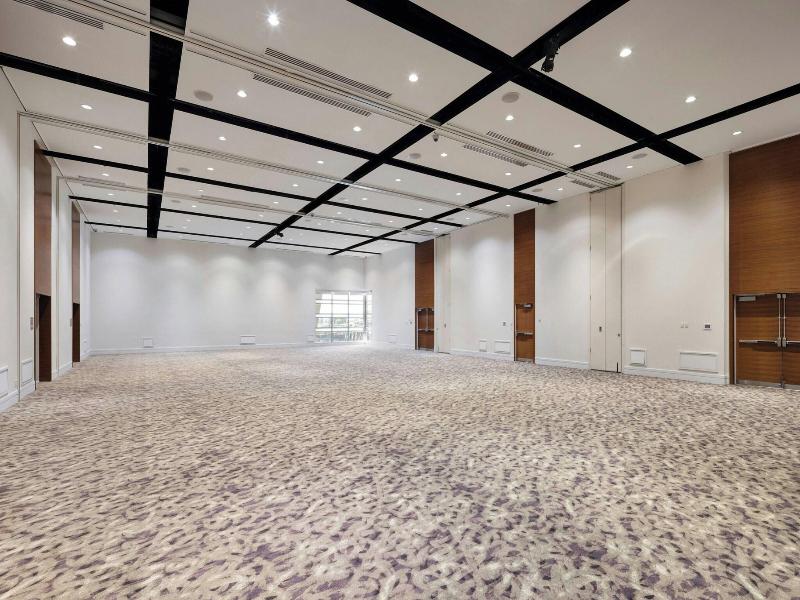 The Westin Wall Centre Vancouver Airport image