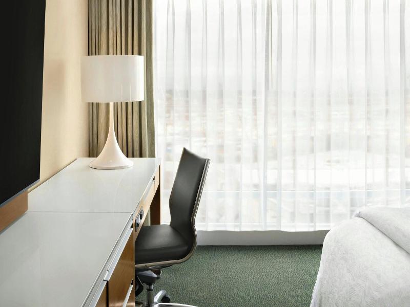 The Westin Wall Centre Vancouver Airport image