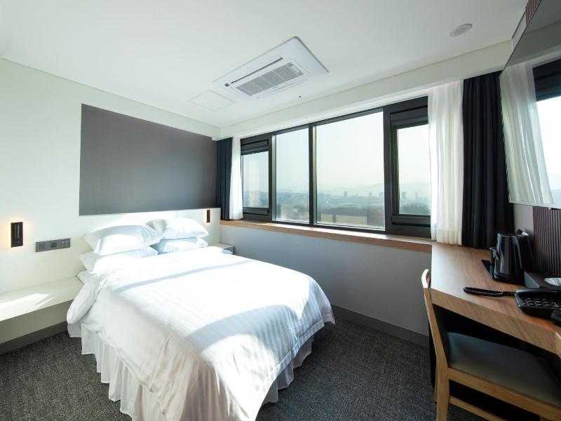 Seoul Olympic Parktel image