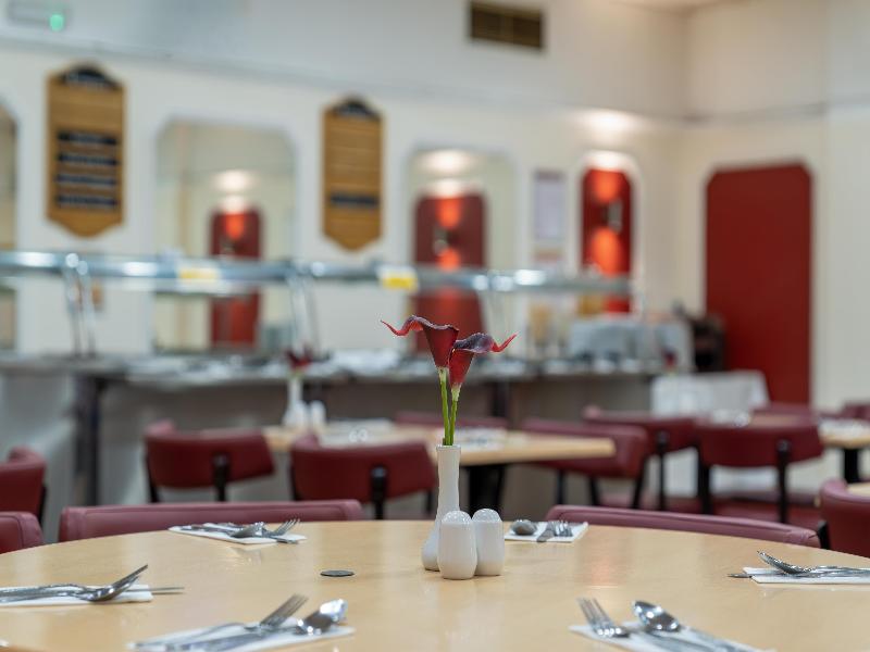 Russ Hill Hotel image