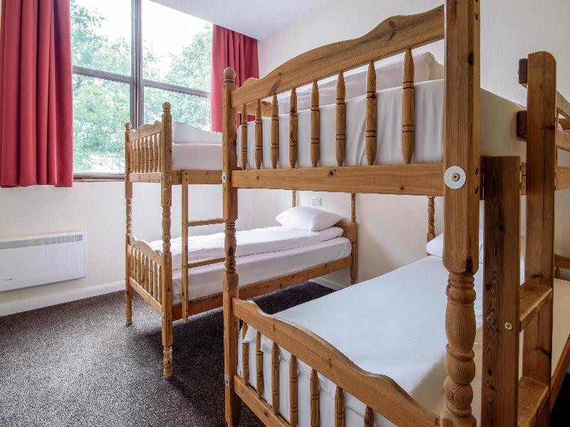 Russ Hill Hotel image