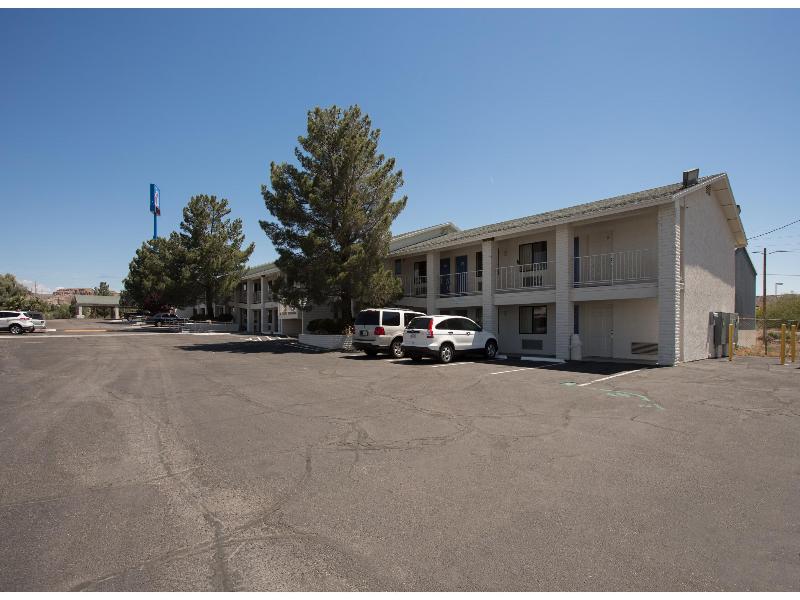 Motel 6 Kingman, AZ - Route 66 West GA