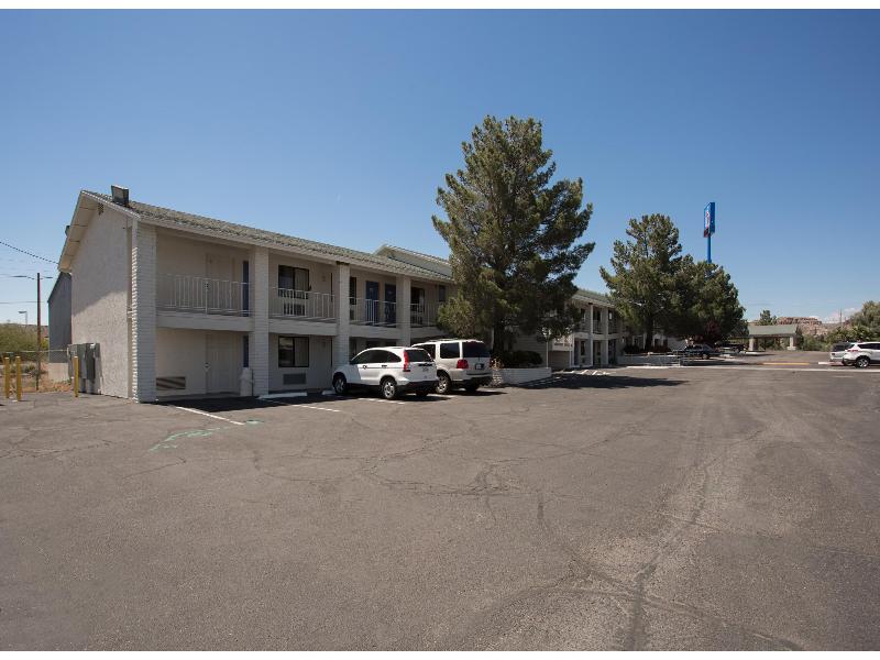 Motel 6 Kingman, AZ - Route 66 West GA