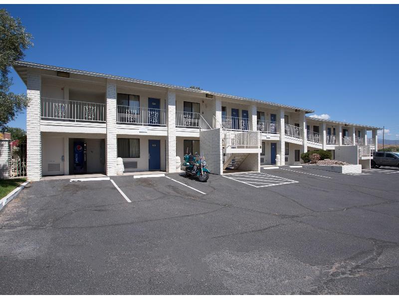 Motel 6 Kingman, AZ - Route 66 West GA