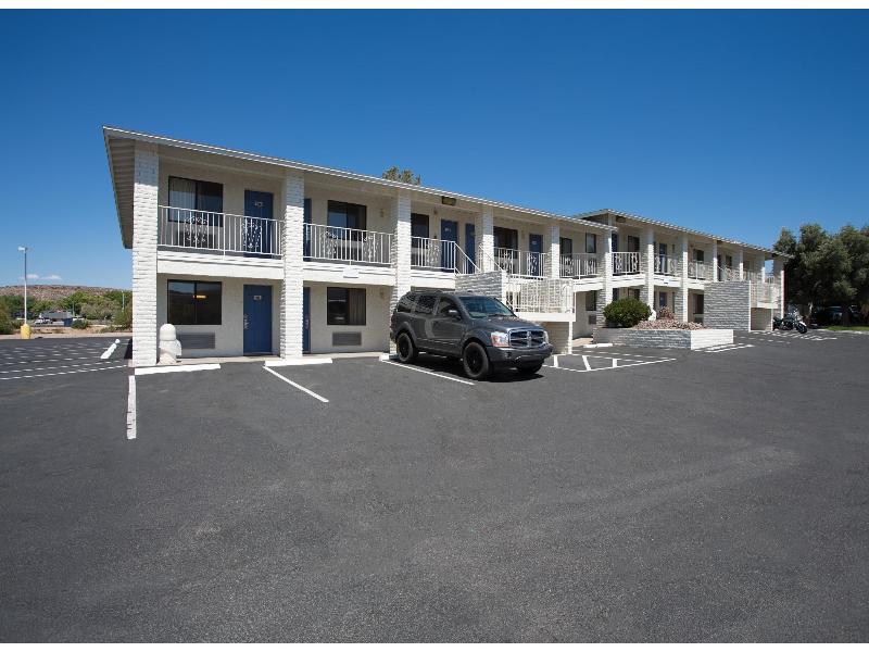 Motel 6 Kingman, AZ - Route 66 West GA