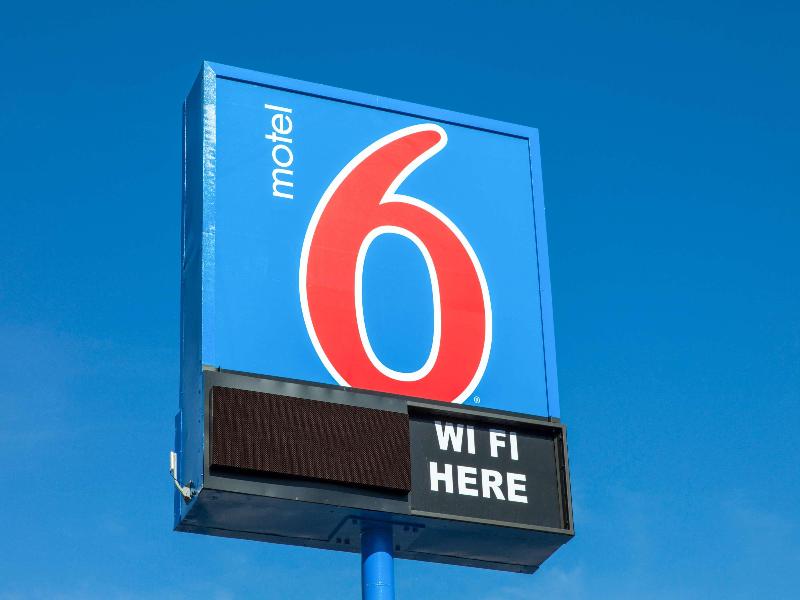 Motel 6 Phoenix, AZ - Airport - 24th Street image