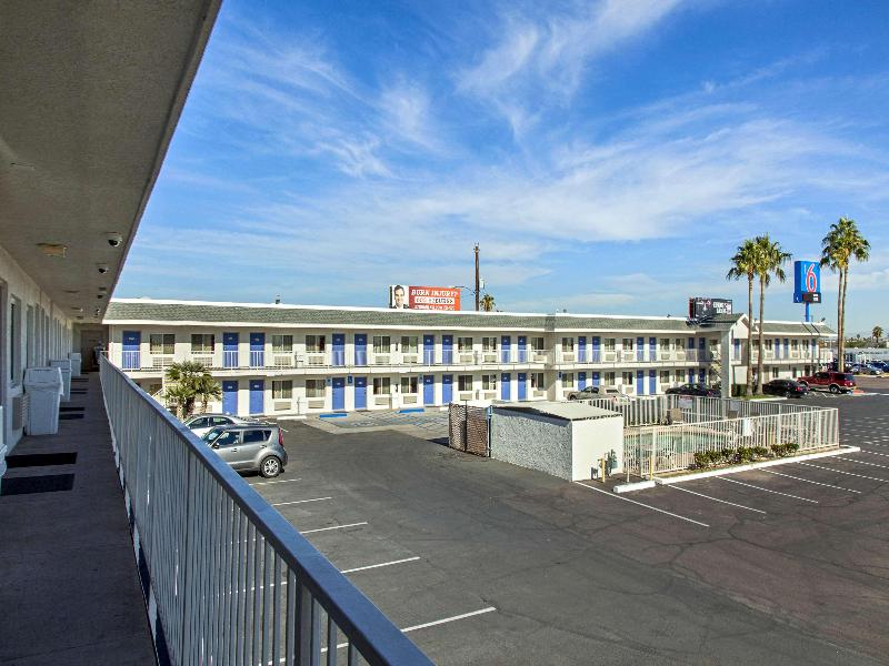 Motel 6 Phoenix, AZ - Airport - 24th Street image