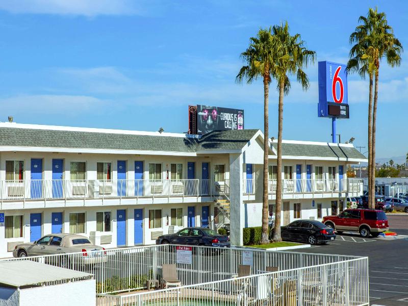 Motel 6 Phoenix, AZ - Airport - 24th Street image