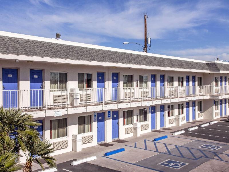 Motel 6 Phoenix, AZ - Airport - 24th Street image