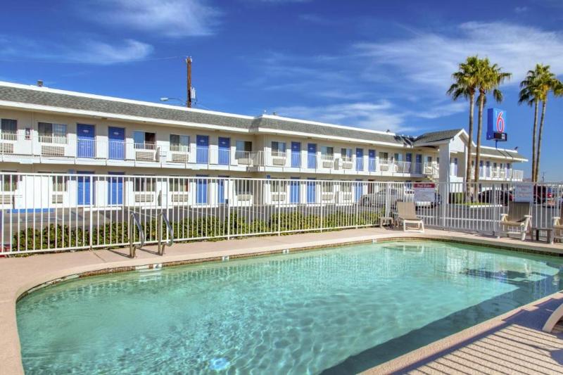 Motel 6 Phoenix, AZ - Airport - 24th Street image