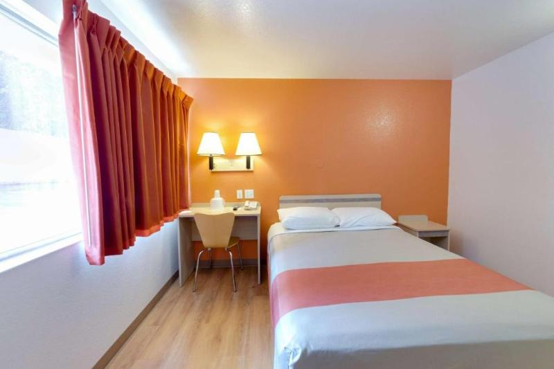 Motel 6 Pismo Beach, CA — photo 24