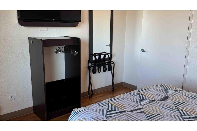 Studio 6 Suites Las Vegas, NV - Tropicana 4