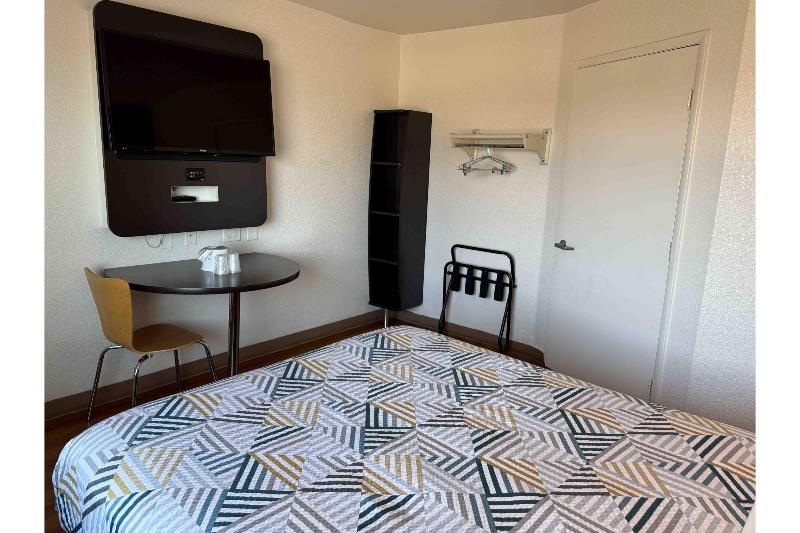 Studio 6 Suites Las Vegas, NV - Tropicana 5