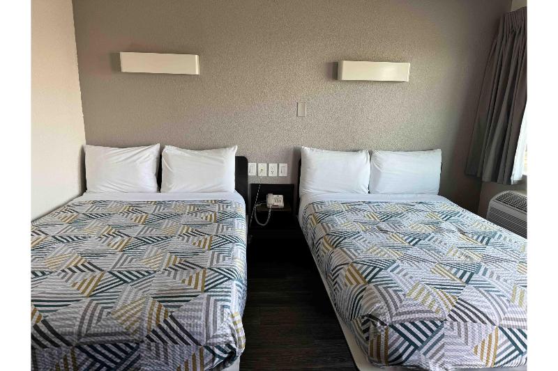 Studio 6 Suites Las Vegas, NV - Tropicana image