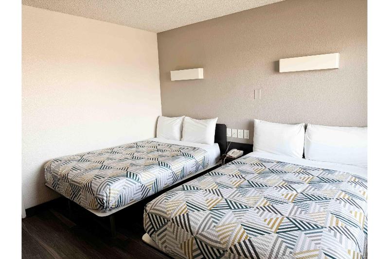 Studio 6 Suites Las Vegas, NV - Tropicana image