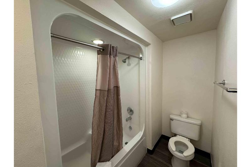 Studio 6 Suites Las Vegas, NV - Tropicana