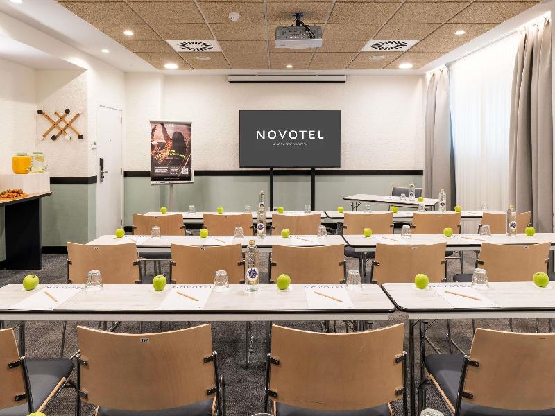 Novotel Madrid Feria and Airport image