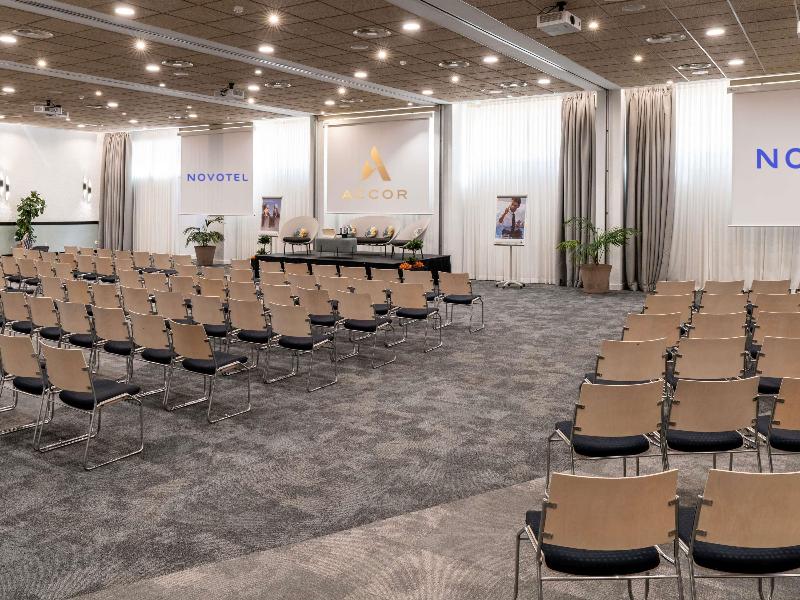 Novotel Madrid Feria and Airport image