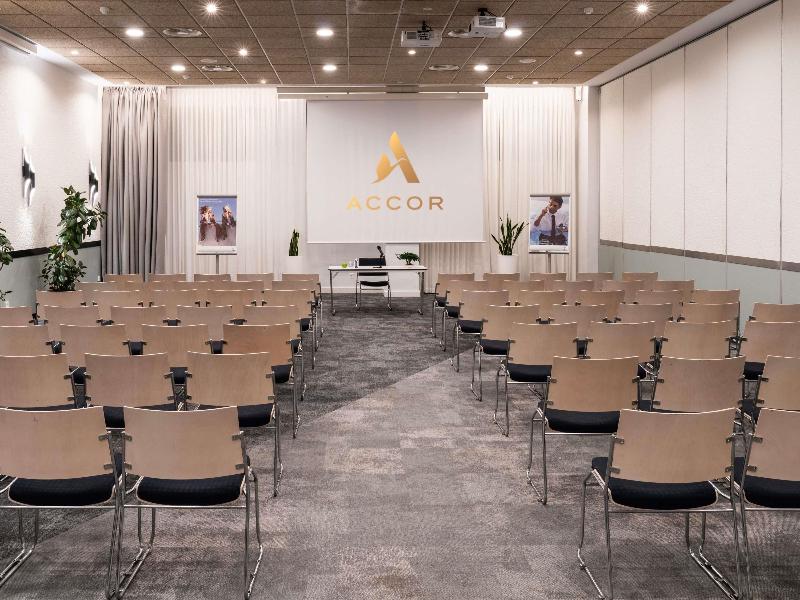 Novotel Madrid Feria and Airport image
