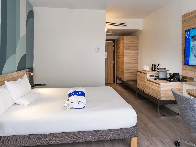 Novotel Madrid Feria and Airport image