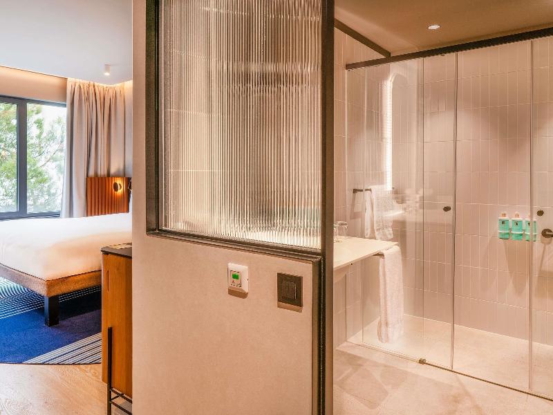 Novotel Madrid Feria and Airport image